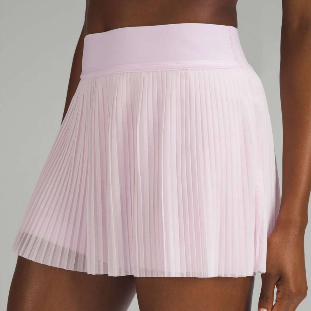 lululemon athletica Light Pink Skater Skirt Size 6